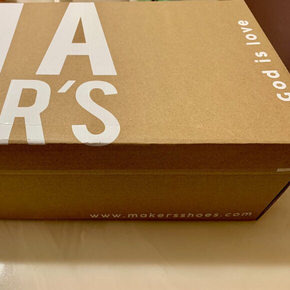 Low top Athleisure sneakers, off-white, black, and tan, size 9 by Maker's Shoes - Picture 13 of 13